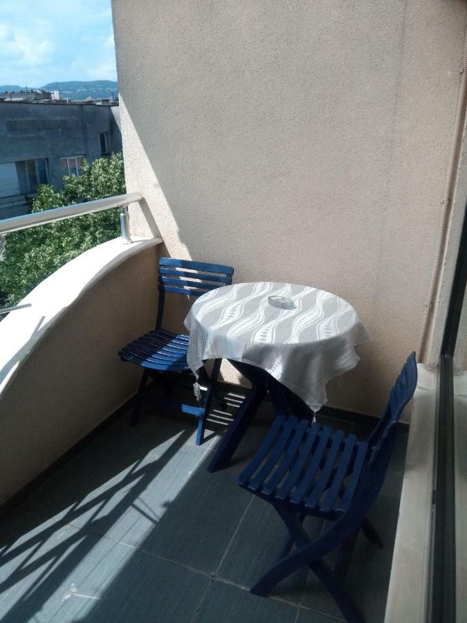 Самостоятелни Студия Hotel Kŭrdzhali Exterior photo